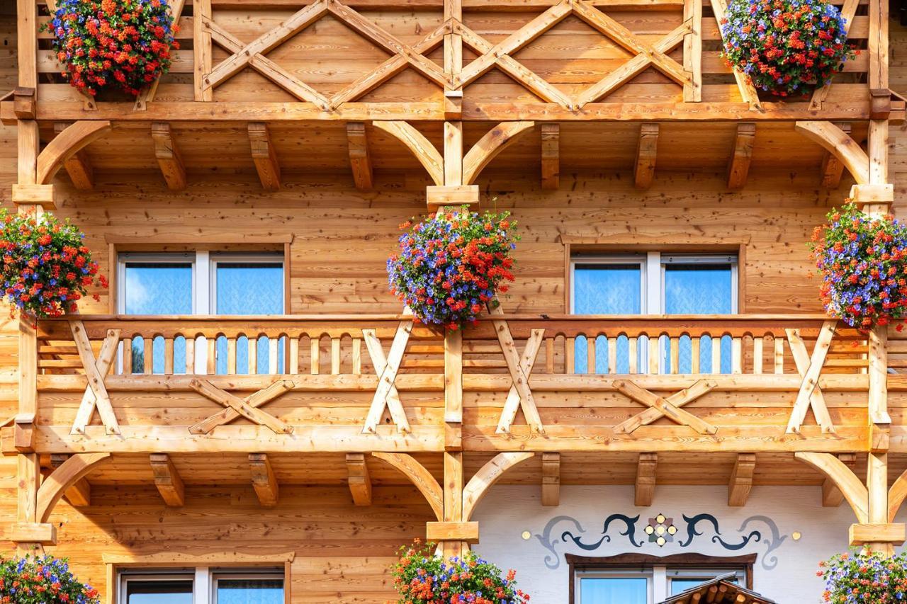 Alpenhotel La Montanara Rocca Pietore Exterior photo
